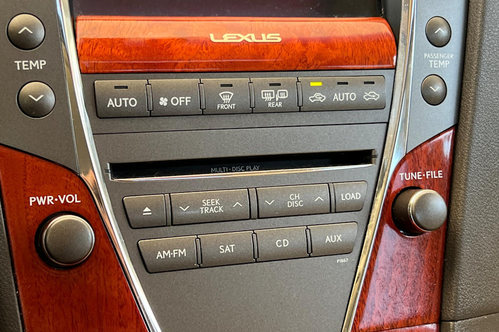 Thumbnail: 2011 Lexus ES - 25