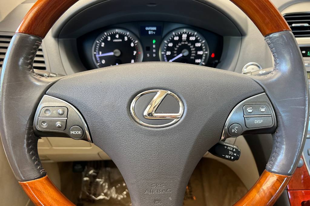 Thumbnail: 2010 Lexus ES - 26