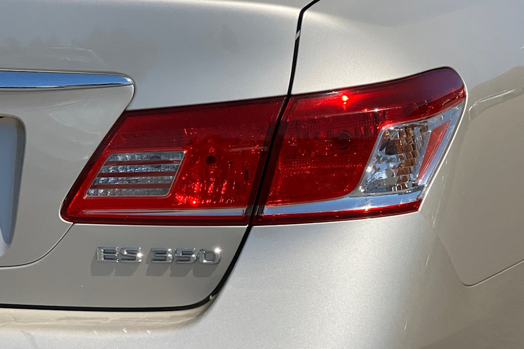Thumbnail: 2010 Lexus ES - 31