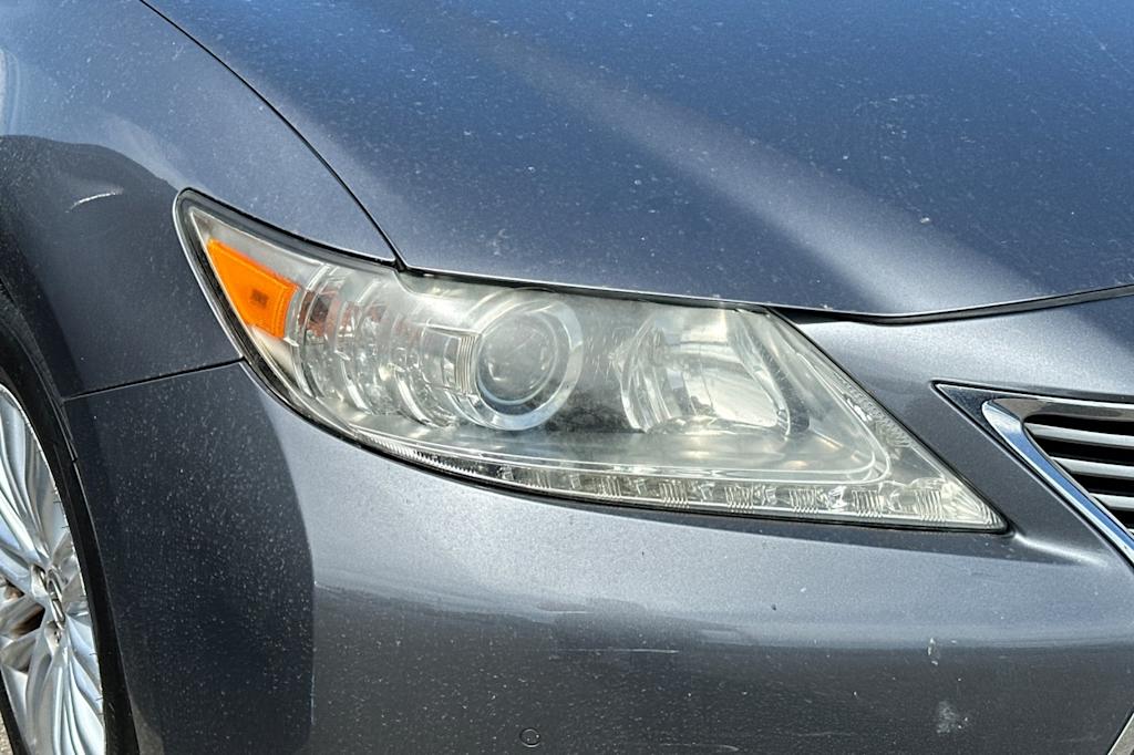 Thumbnail: 2014 Lexus ES - 15