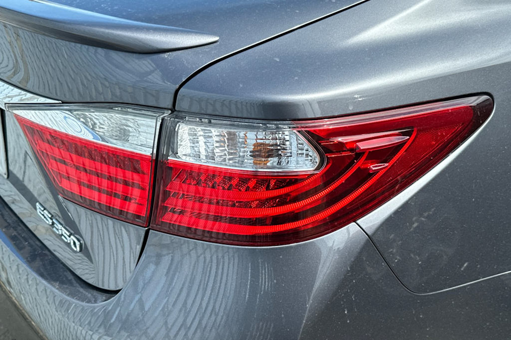 Thumbnail: 2014 Lexus ES - 19