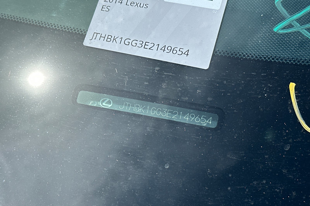 Thumbnail: 2014 Lexus ES - 6