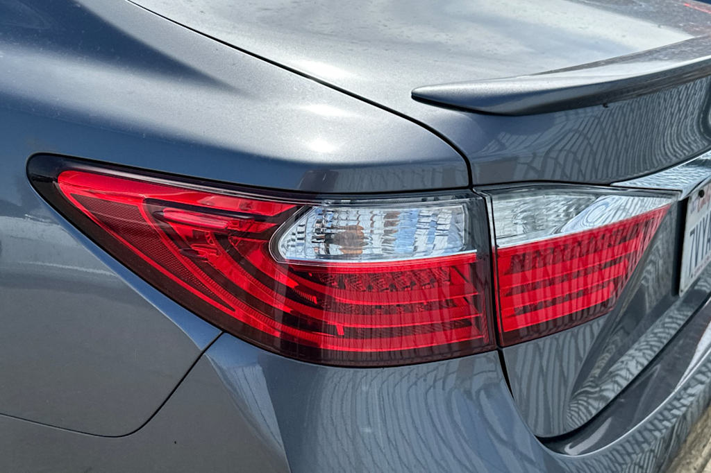 Thumbnail: 2014 Lexus ES - 21
