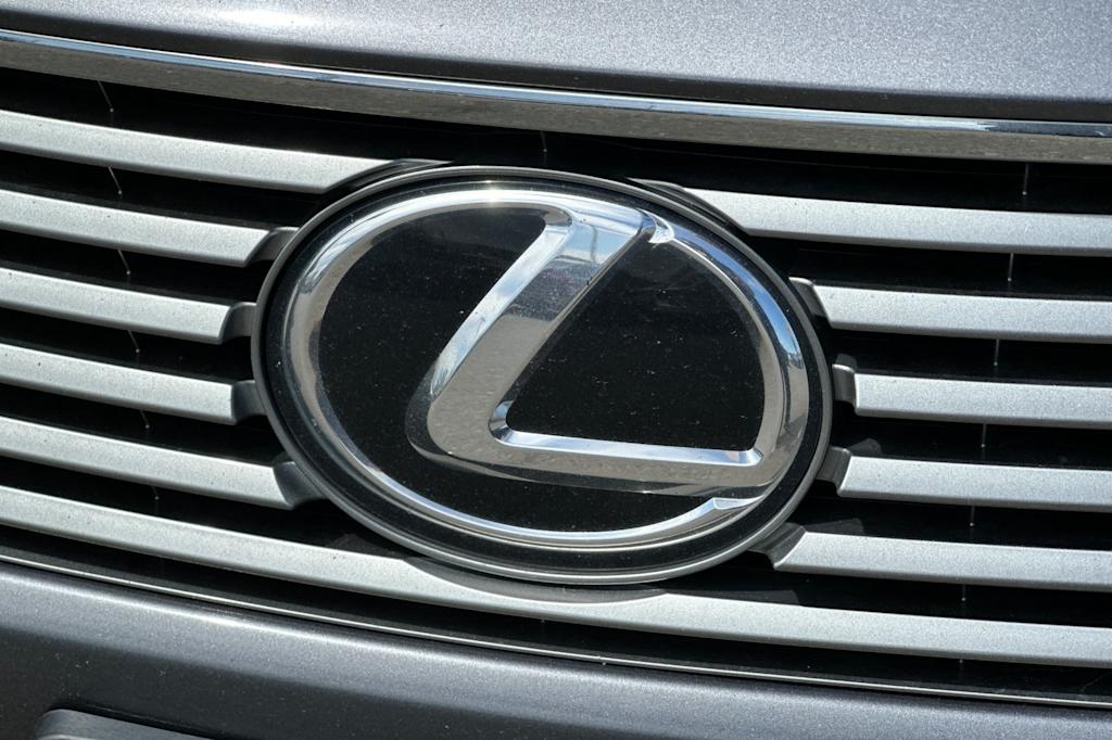 Thumbnail: 2014 Lexus ES - 4