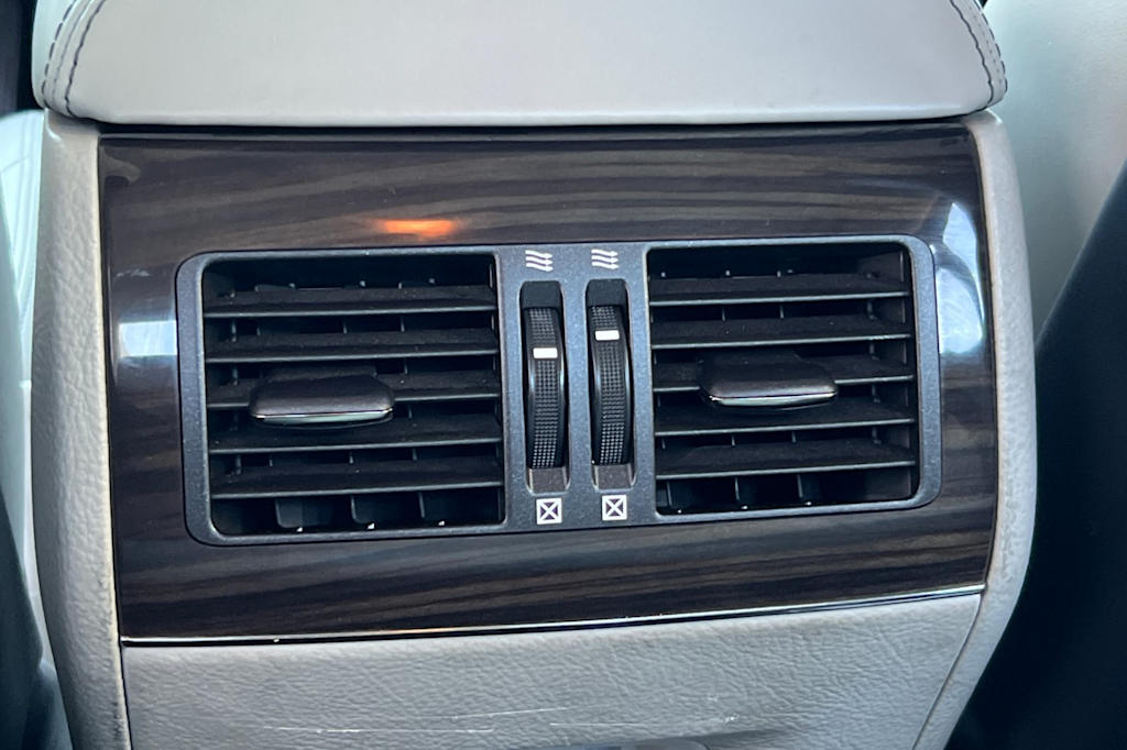 Thumbnail: 2014 Lexus LS - 22