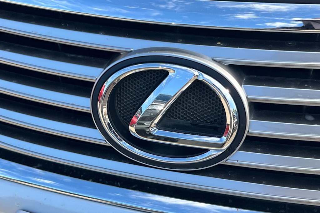 Thumbnail: 2011 Lexus LS - 15