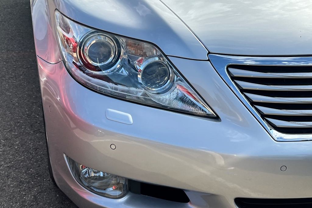 Thumbnail: 2011 Lexus LS - 16