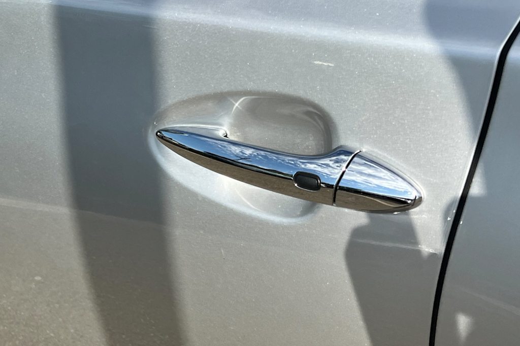 Thumbnail: 2011 Lexus LS - 5