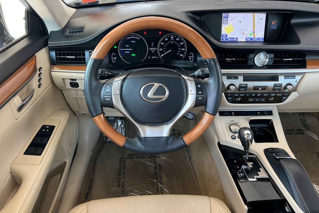 Thumbnail: 2014 Lexus ES - 10