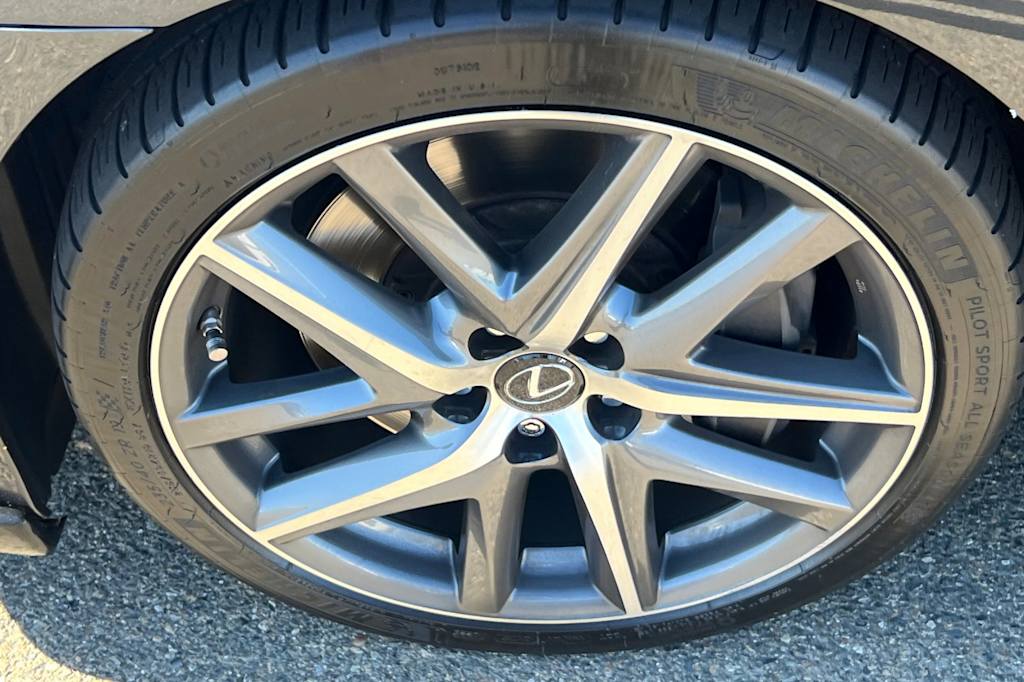 Thumbnail: 2018 Lexus GS - 6
