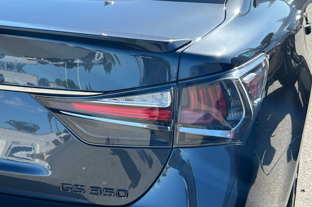 Thumbnail: 2018 Lexus GS - 18