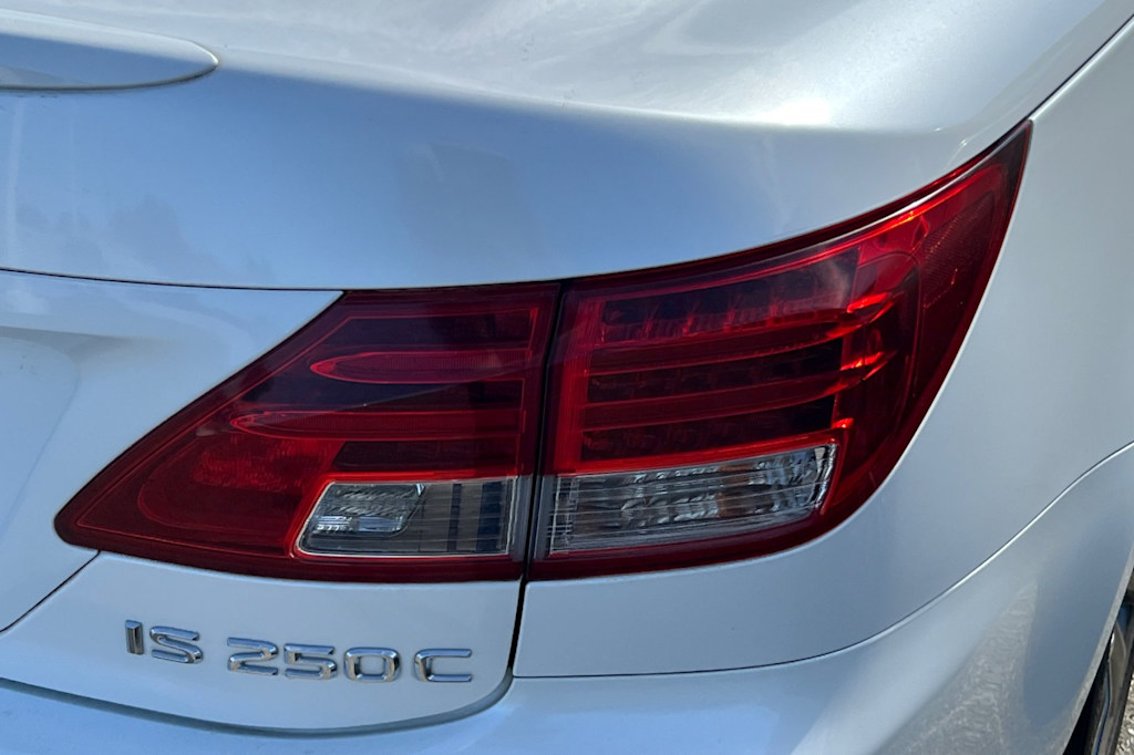 Thumbnail: 2013 Lexus IS - 19