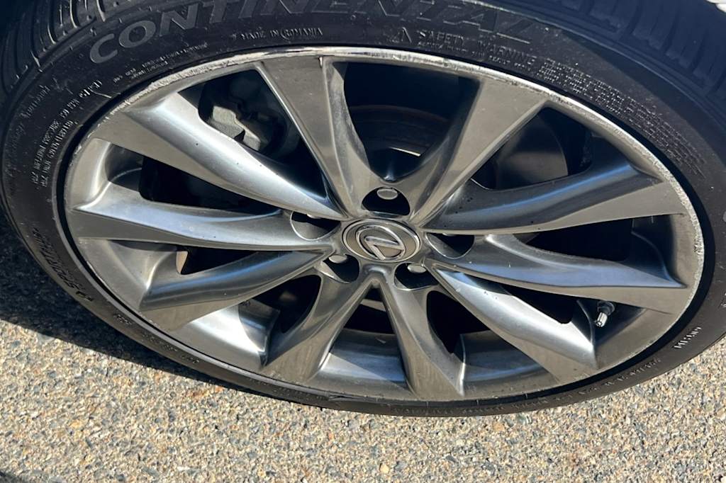 Thumbnail: 2013 Lexus IS - 16