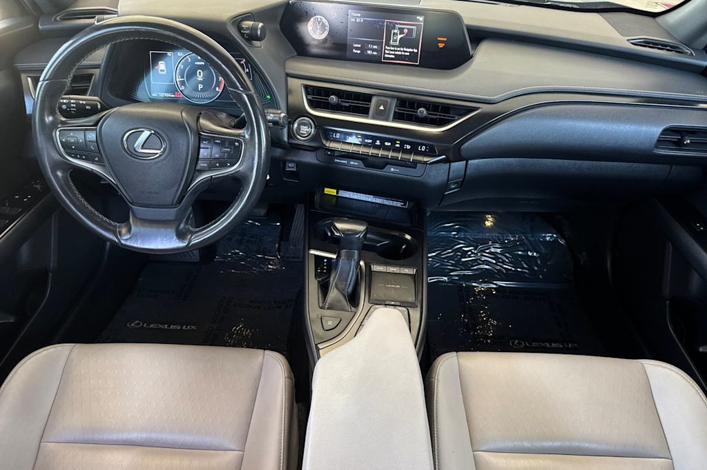 Thumbnail: 2020 Lexus UX - 2