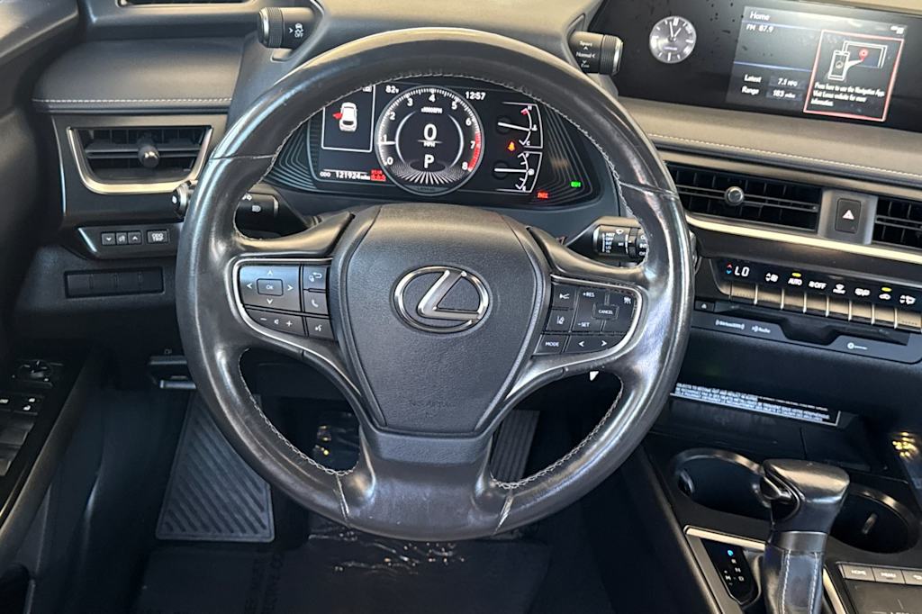 Thumbnail: 2020 Lexus UX - 12