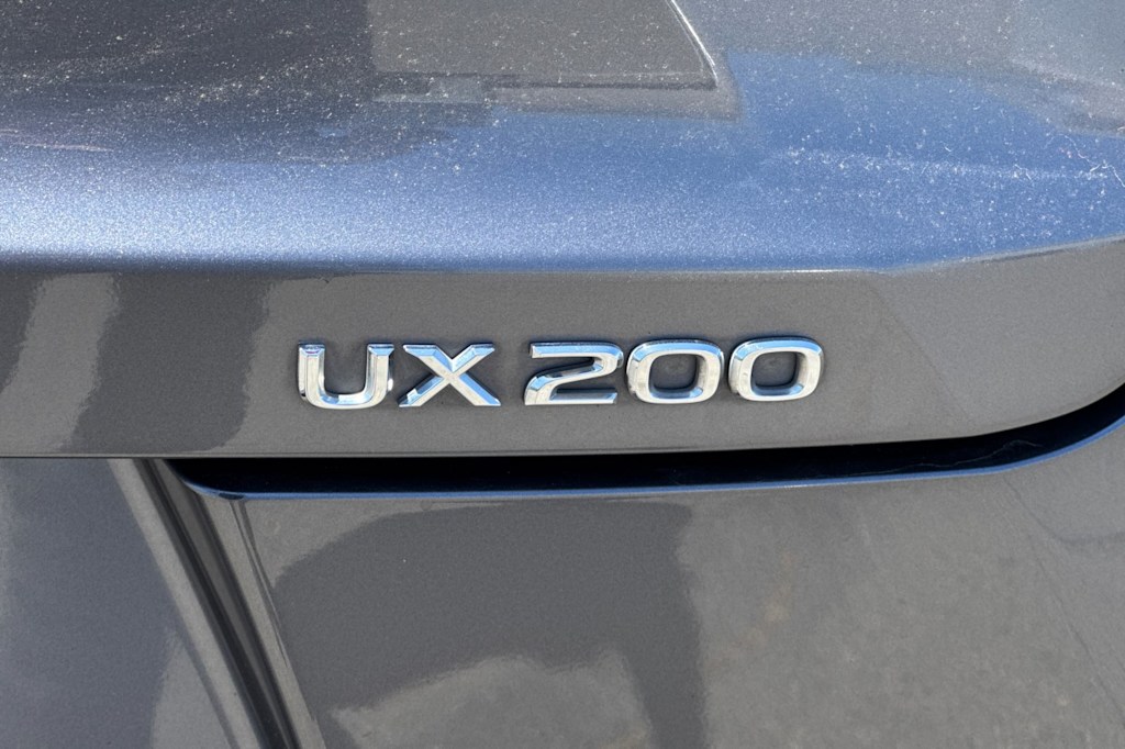 Thumbnail: 2020 Lexus UX - 7