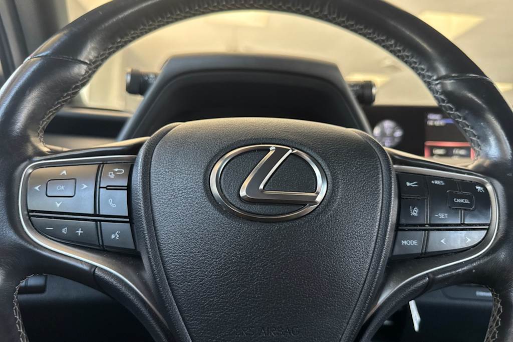 Thumbnail: 2020 Lexus UX - 27