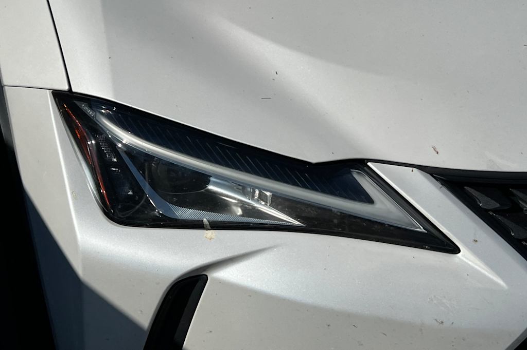 Thumbnail: 2021 Lexus UX - 14