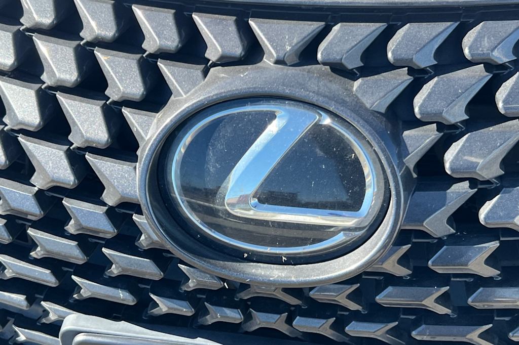 Thumbnail: 2021 Lexus UX - 5