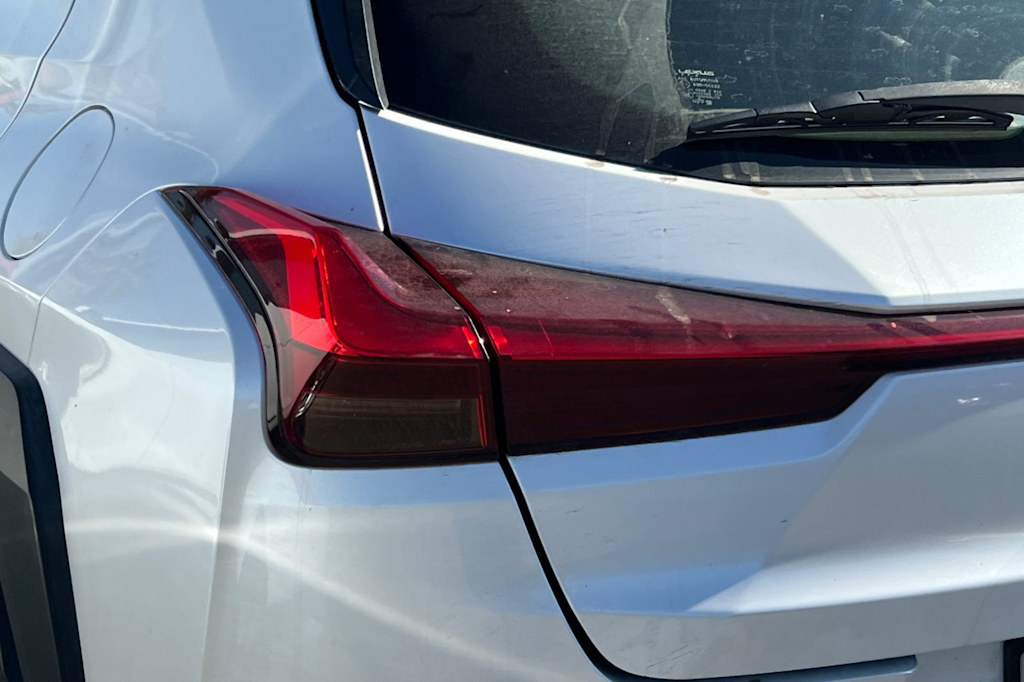 Thumbnail: 2021 Lexus UX - 20