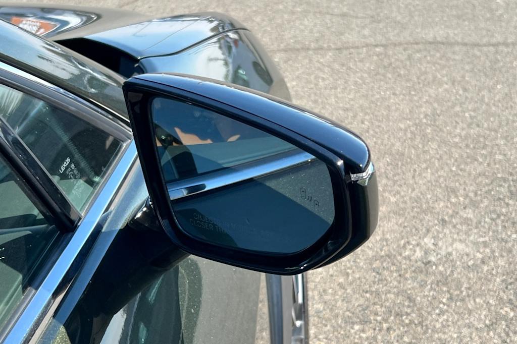 Thumbnail: 2019 Lexus UX - 20