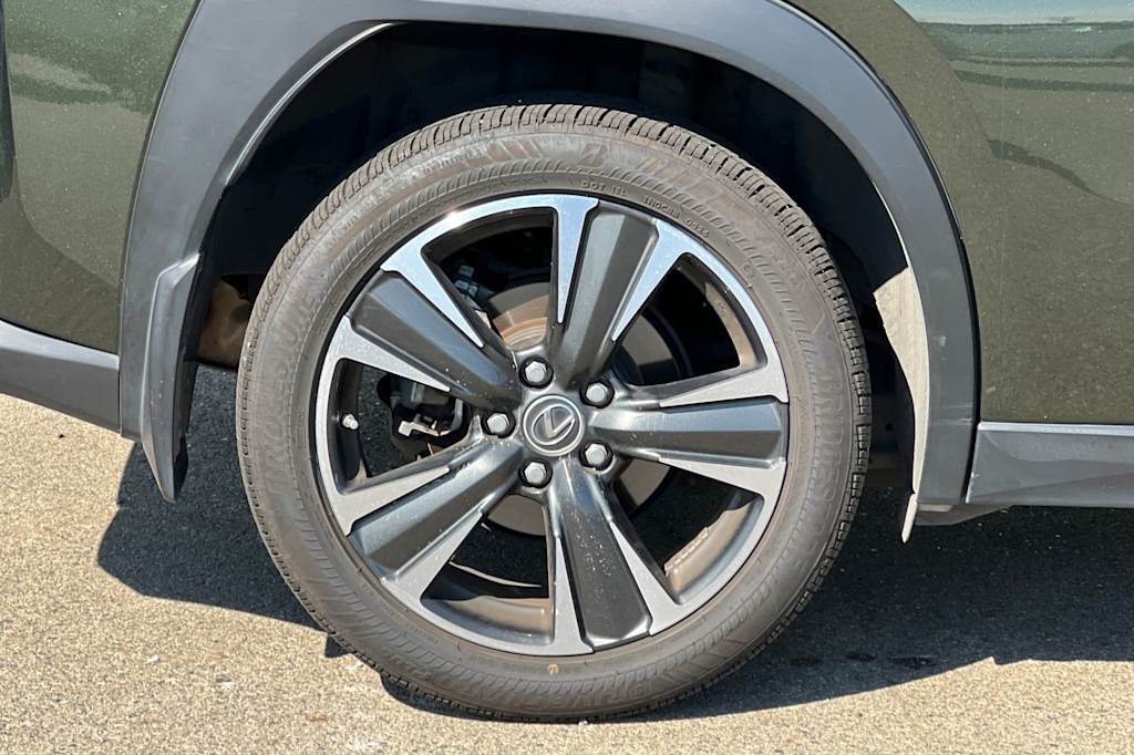 Thumbnail: 2019 Lexus UX - 21