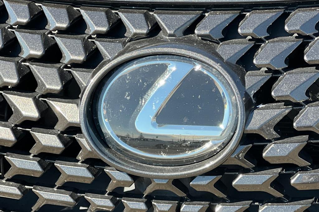 Thumbnail: 2019 Lexus UX - 9