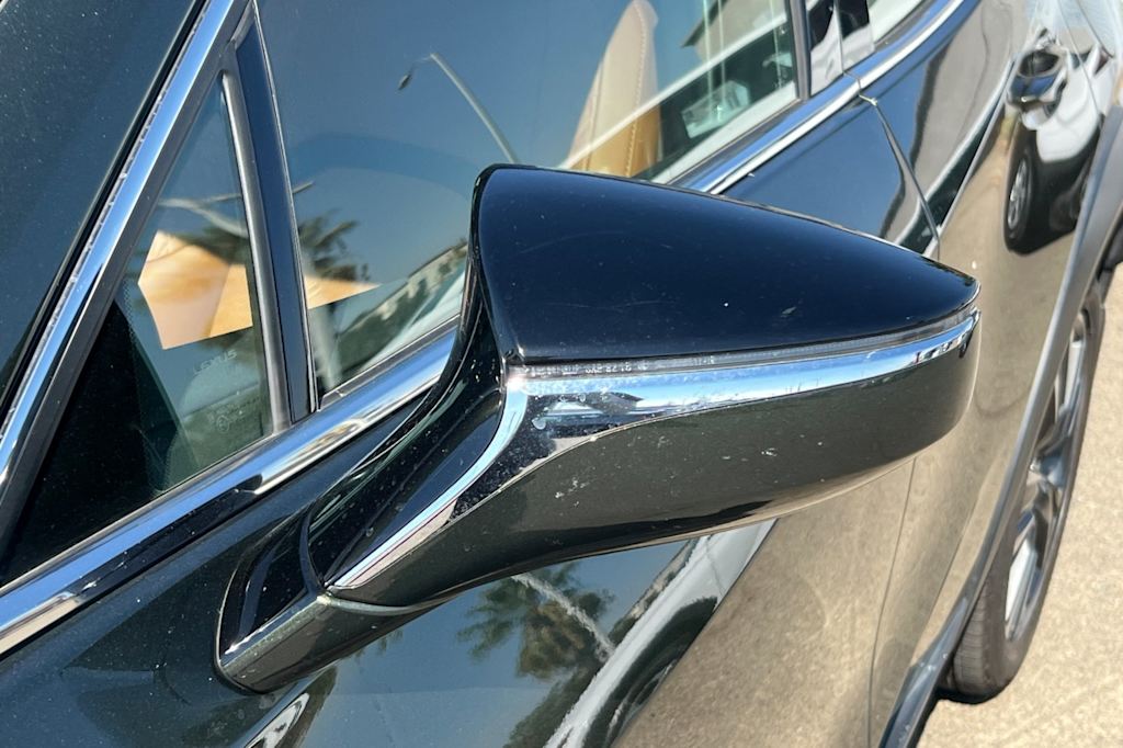 Thumbnail: 2019 Lexus UX - 7