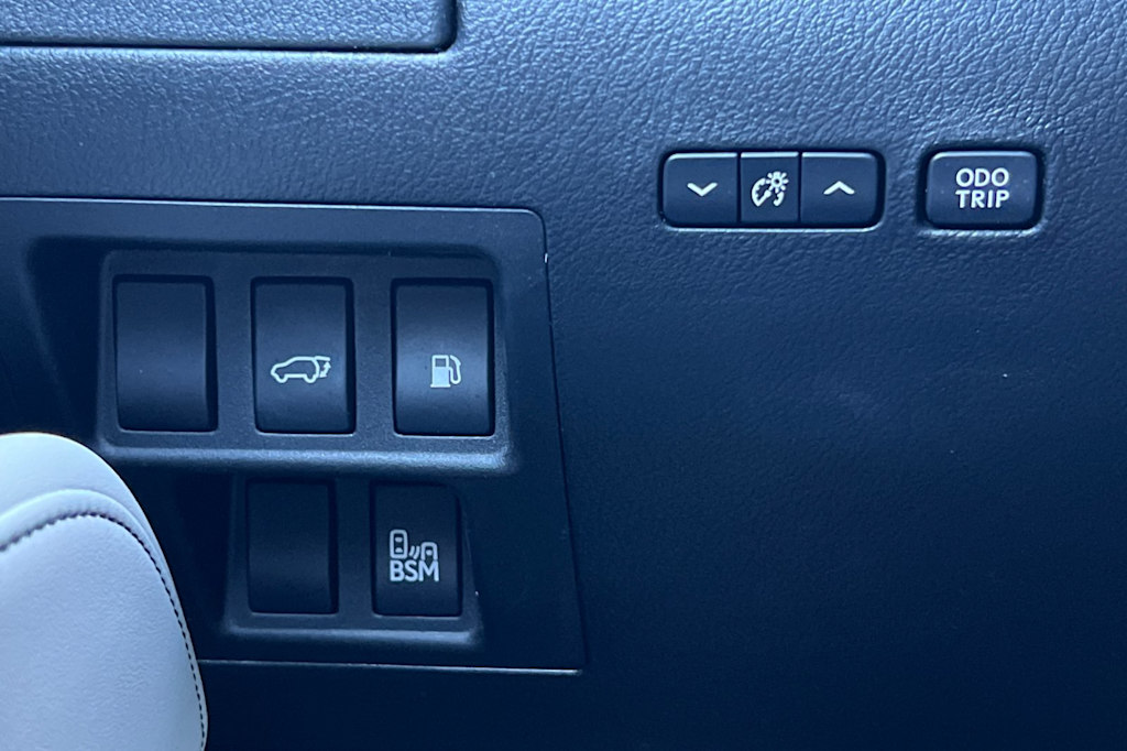 Thumbnail: 2014 Lexus RX - 33