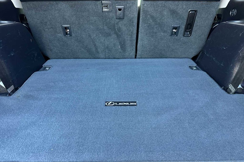 Thumbnail: 2018 Lexus GX - 16