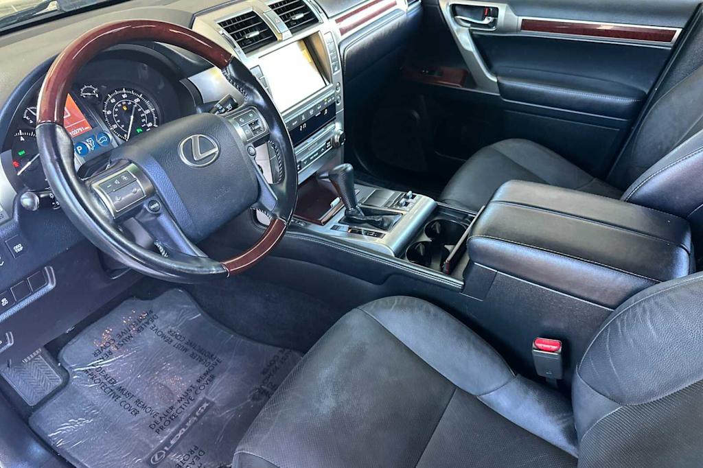 Thumbnail: 2018 Lexus GX - 10