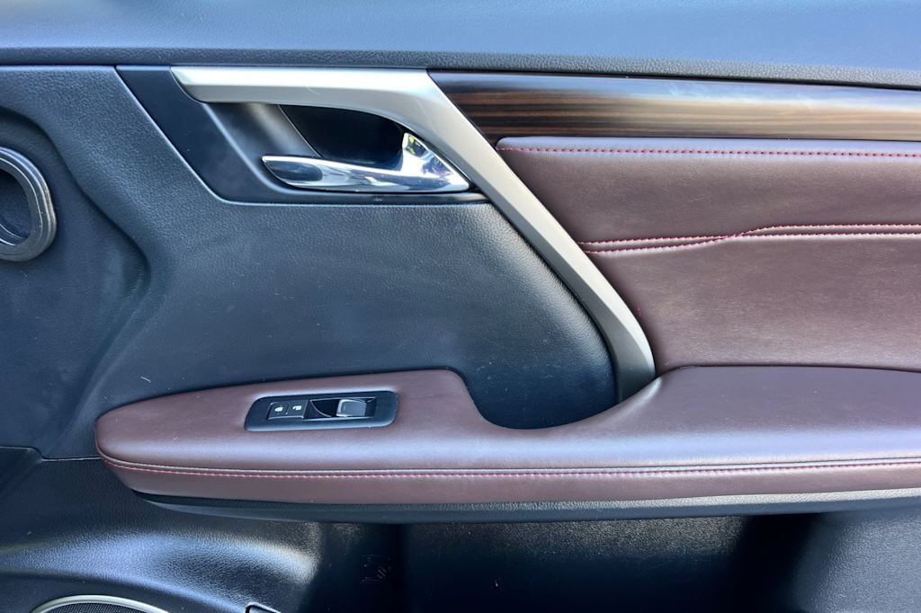Thumbnail: 2017 Lexus RX - 24