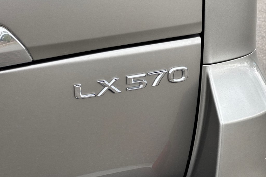 Thumbnail: 2021 Lexus LX - 35