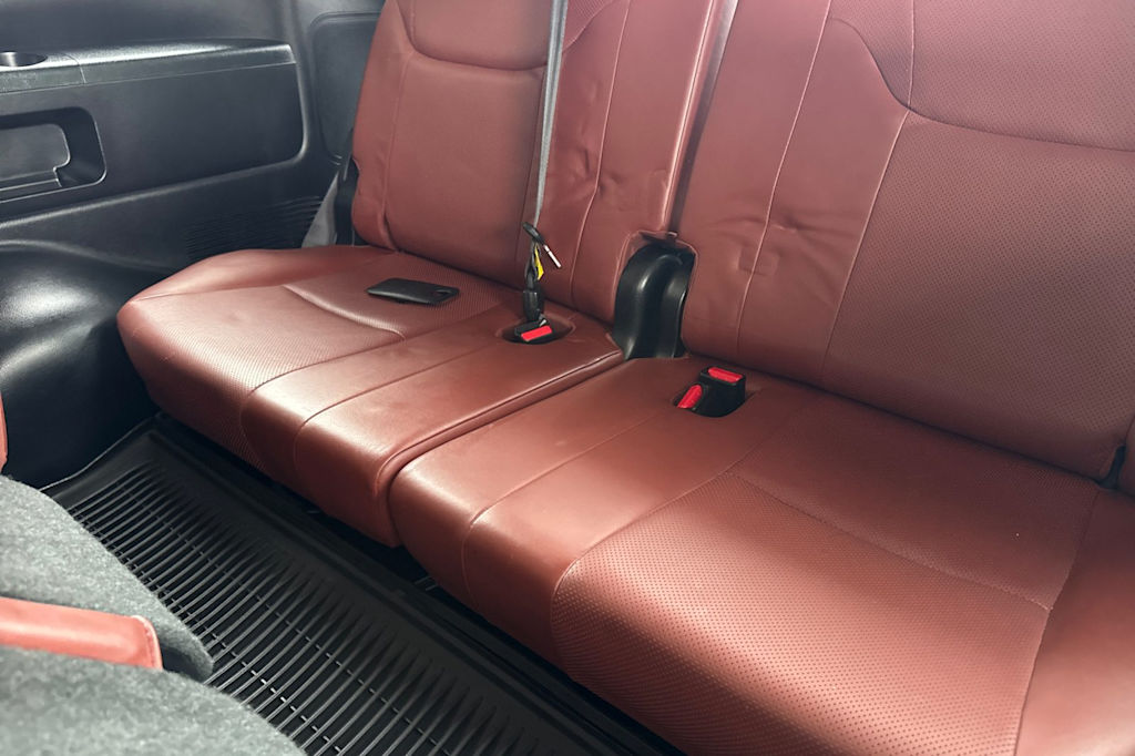 Thumbnail: 2021 Lexus LX - 22
