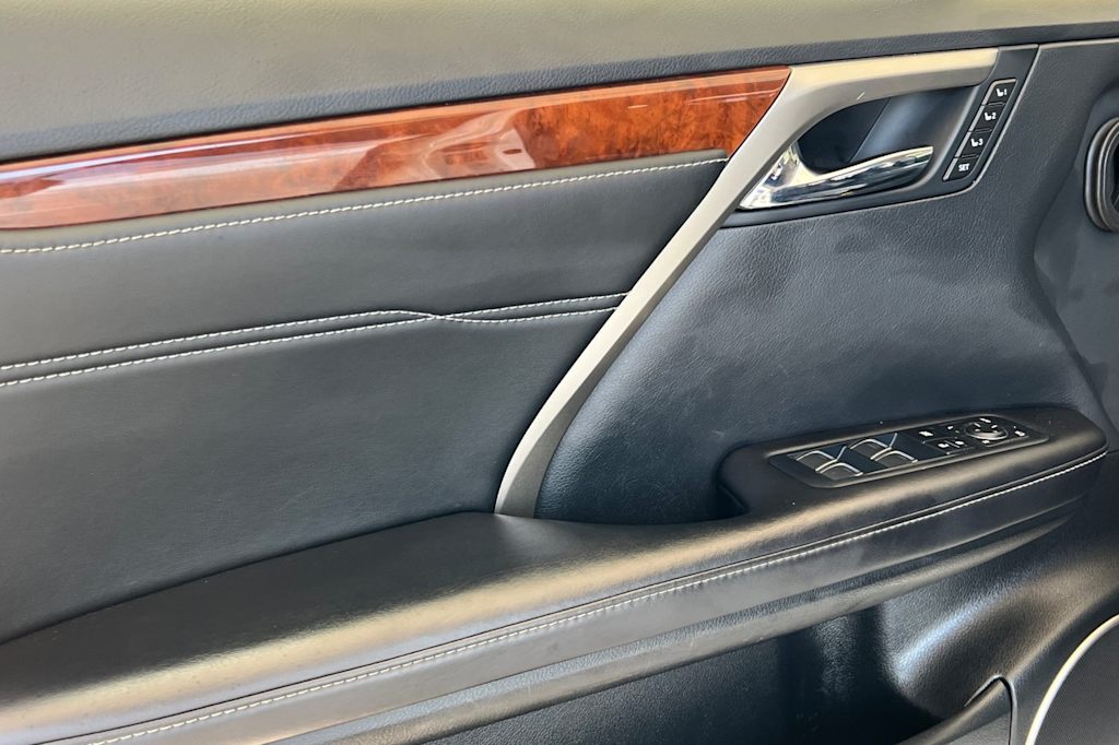 Thumbnail: 2019 Lexus RX - 20