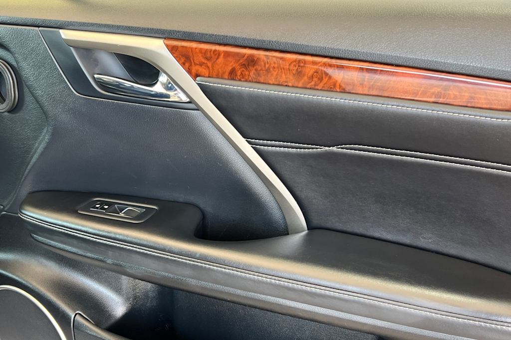 Thumbnail: 2019 Lexus RX - 25