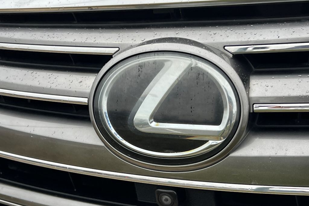 2017 Lexus LX 570 13