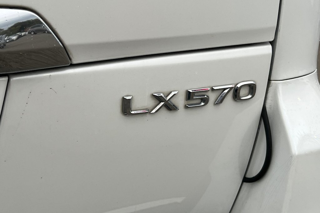 2017 Lexus LX 570 5