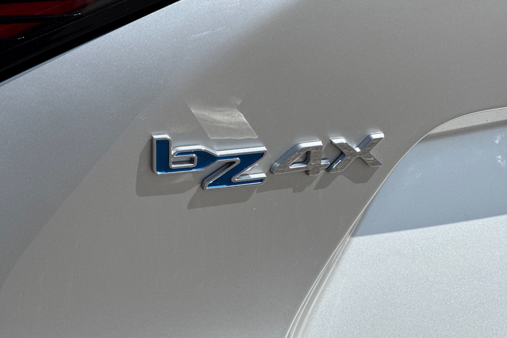 Thumbnail: 2024 Toyota bZ4X - 7
