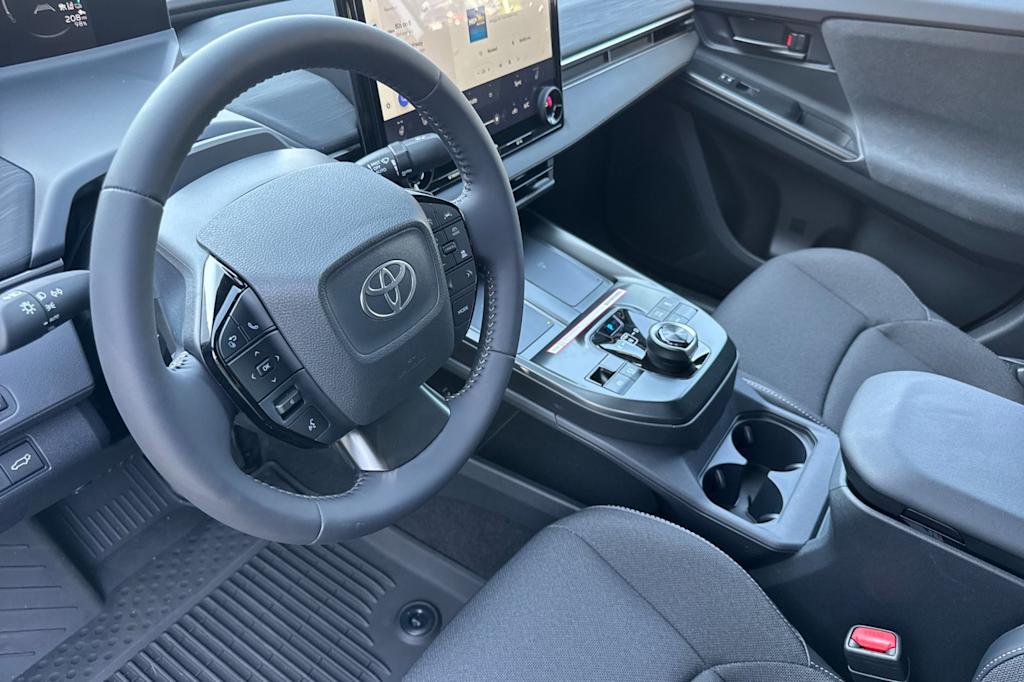 Thumbnail: 2026 Toyota C-HR - 7