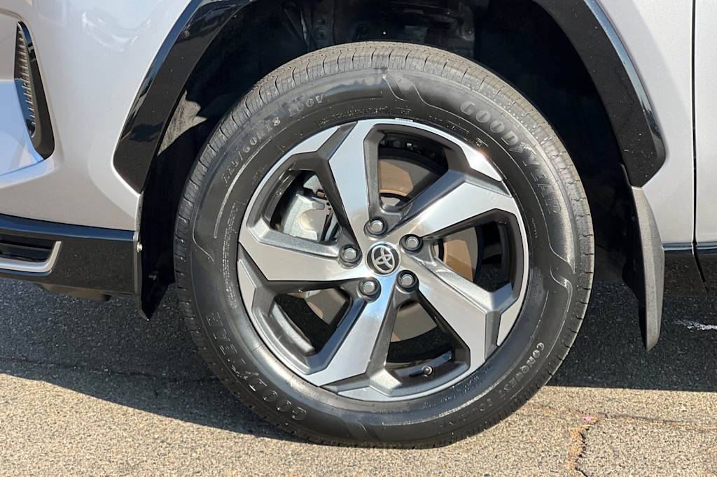 Thumbnail: 2024 Toyota RAV4 - 8