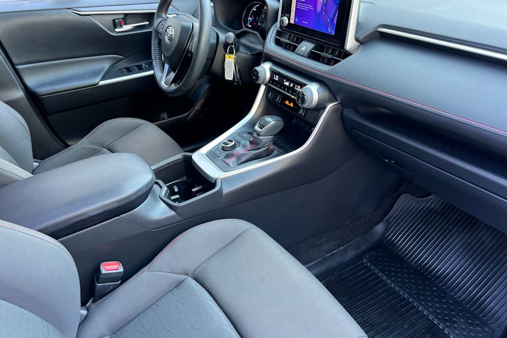Thumbnail: 2024 Toyota RAV4 - 12