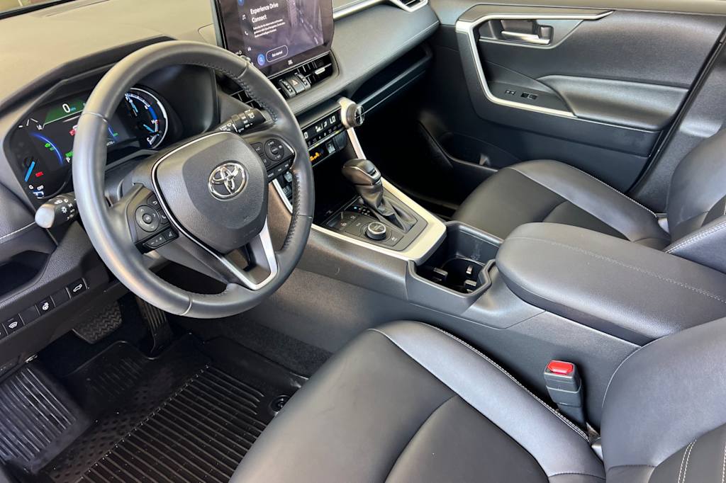 Thumbnail: 2024 Toyota RAV4 - 9