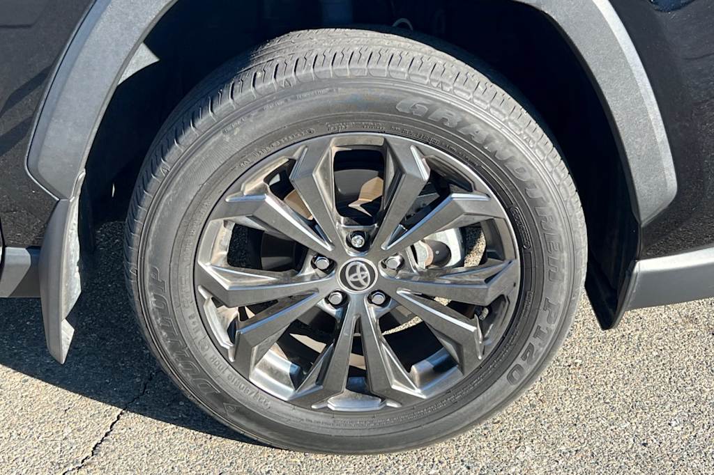 Thumbnail: 2024 Toyota RAV4 - 19