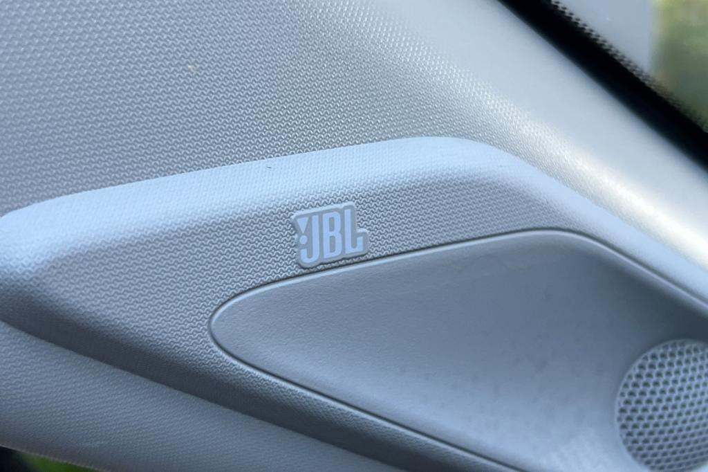 Thumbnail: 2021 Toyota RAV4 - 25