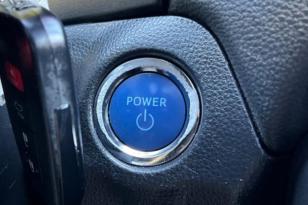 Thumbnail: 2021 Toyota RAV4 - 28