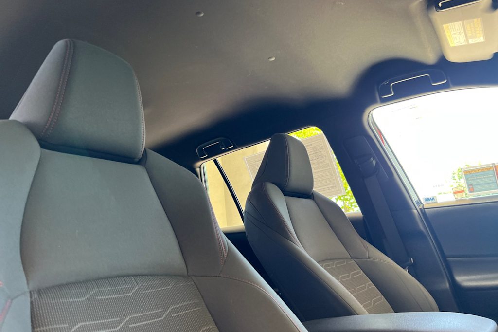 Thumbnail: 2021 Toyota RAV4 - 10