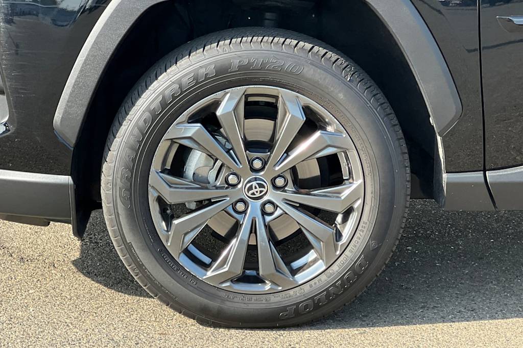 Thumbnail: 2024 Toyota RAV4 - 8