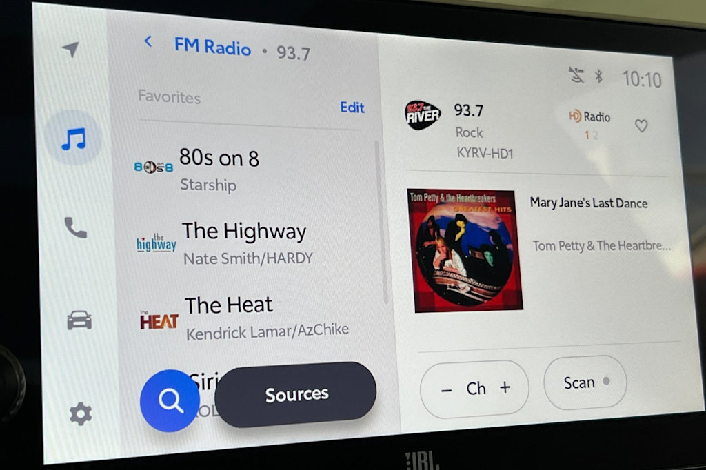 Thumbnail: 2023 Toyota RAV4 - 12
