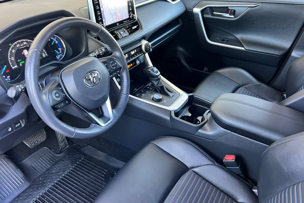 Thumbnail: 2019 Toyota RAV4 - 8
